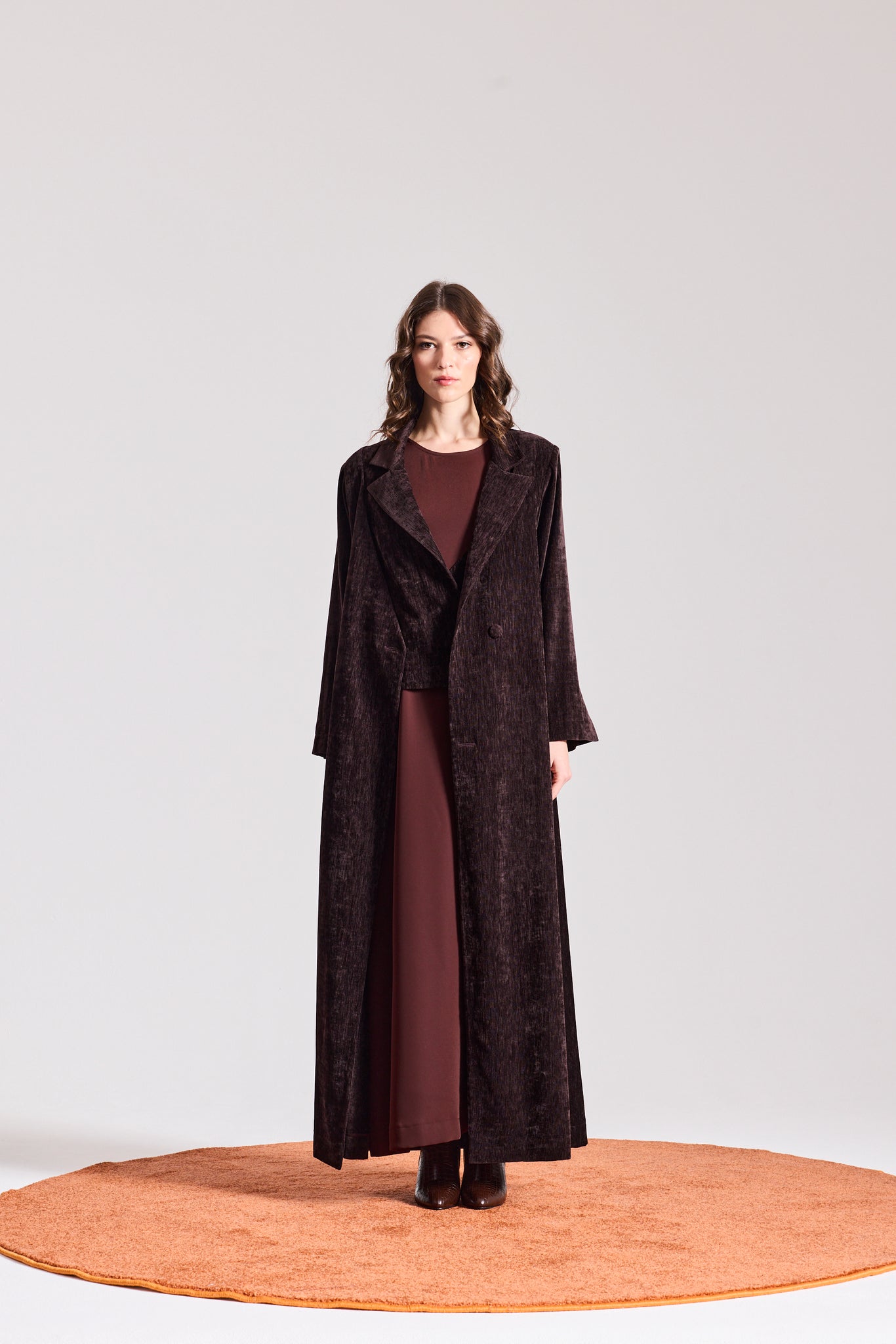 WINTER 25/26 LOOK 02