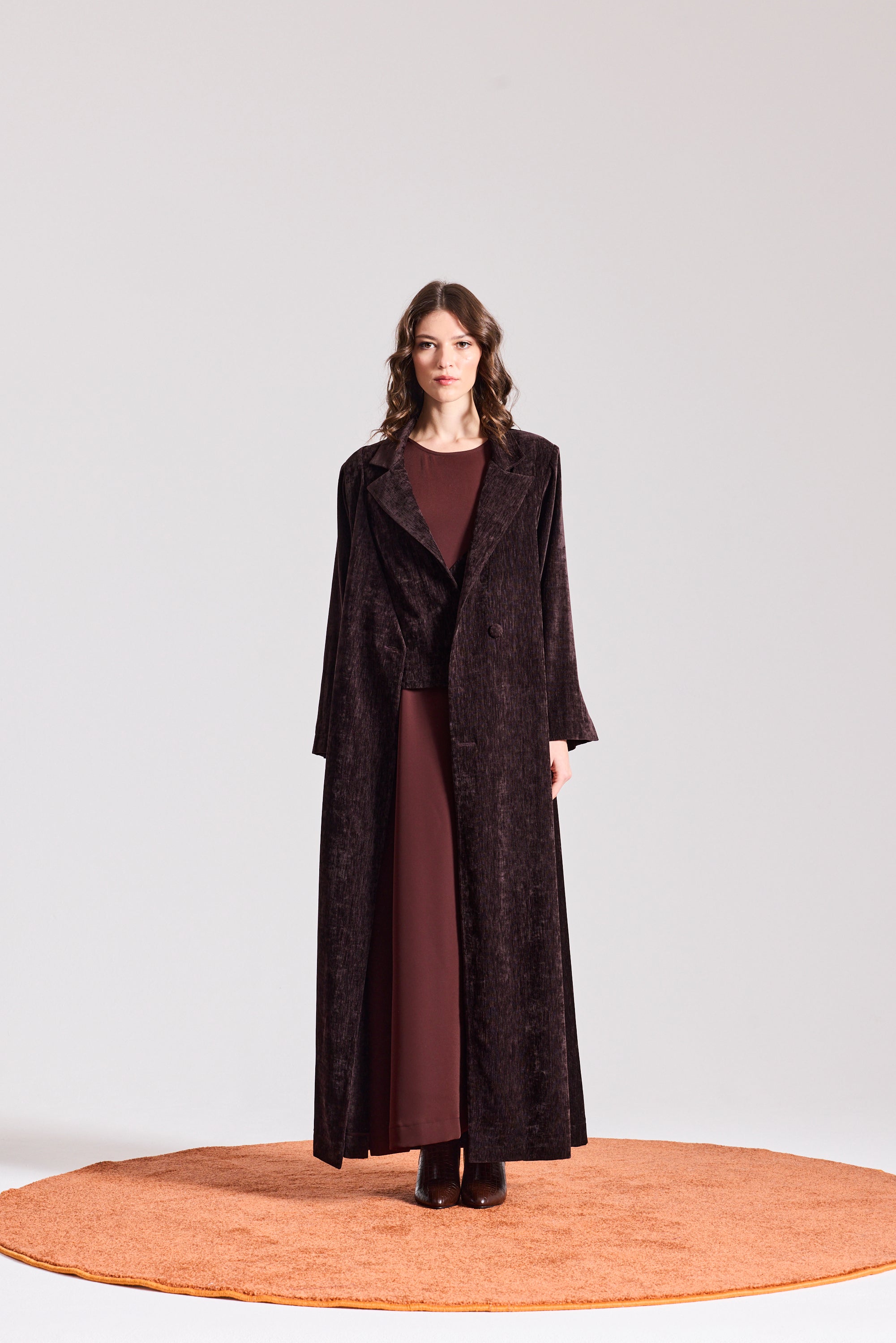 WINTER 25/26 LOOK 02