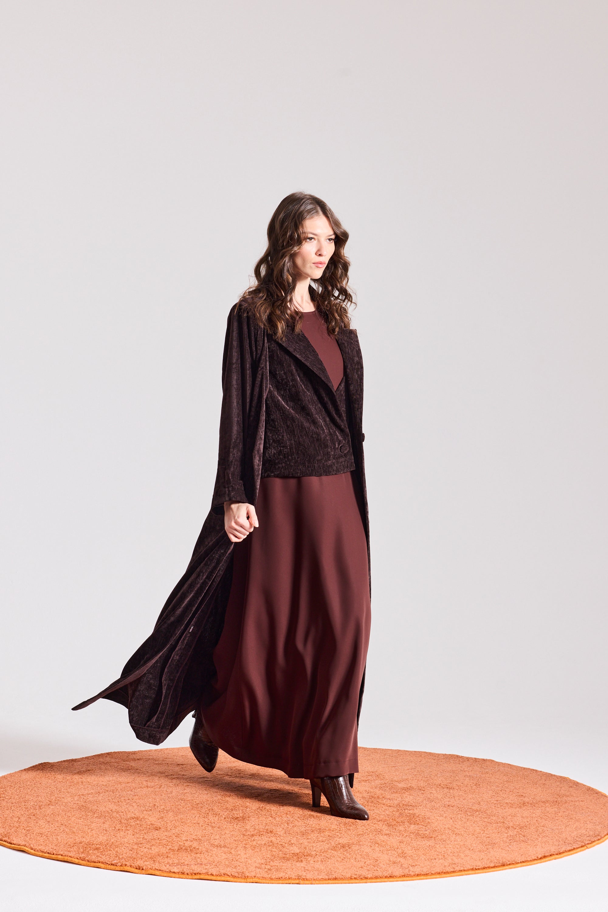 WINTER 25/26 LOOK 02