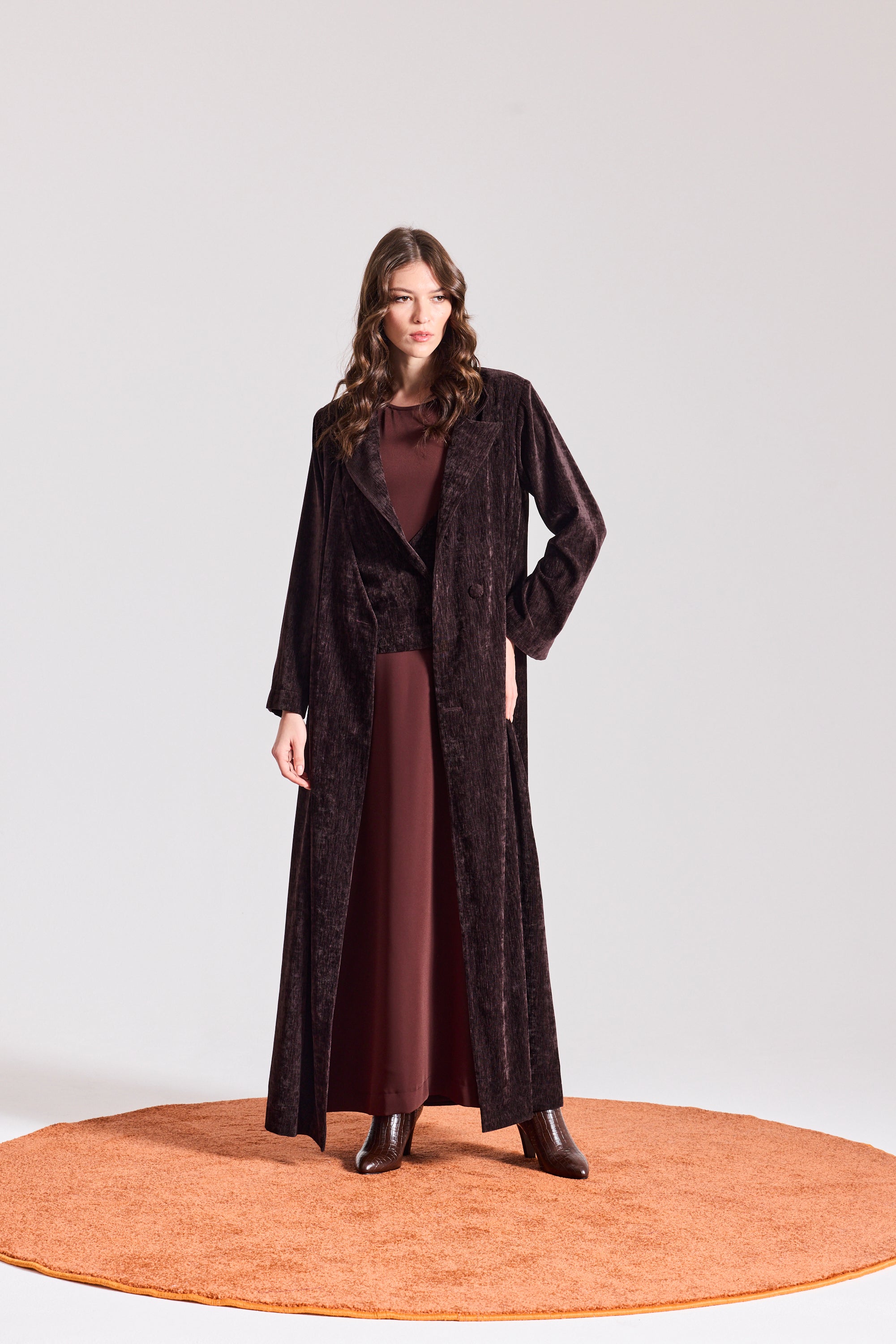 WINTER 25/26 LOOK 02