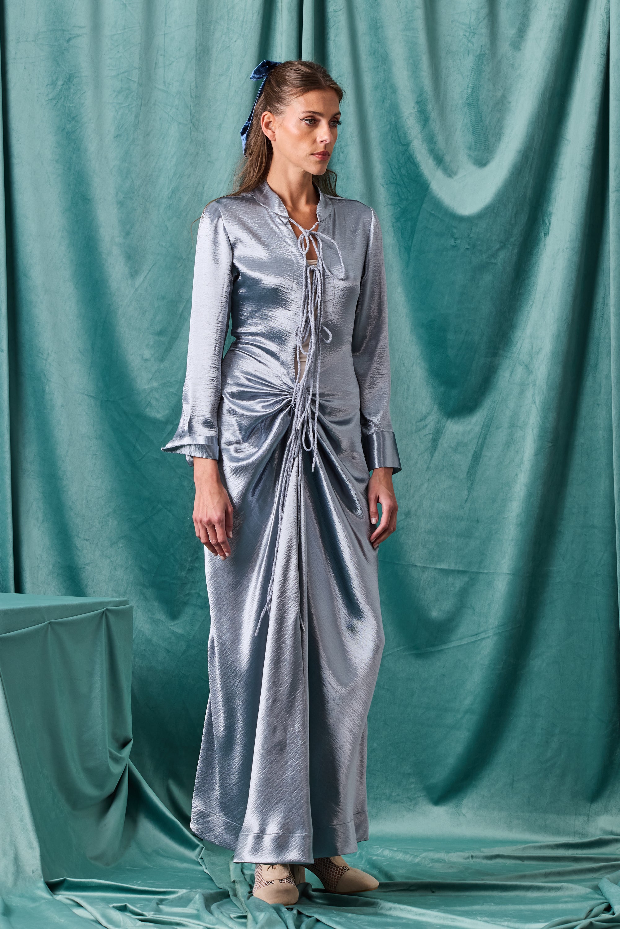 Silhouette Capsule - Look 06
