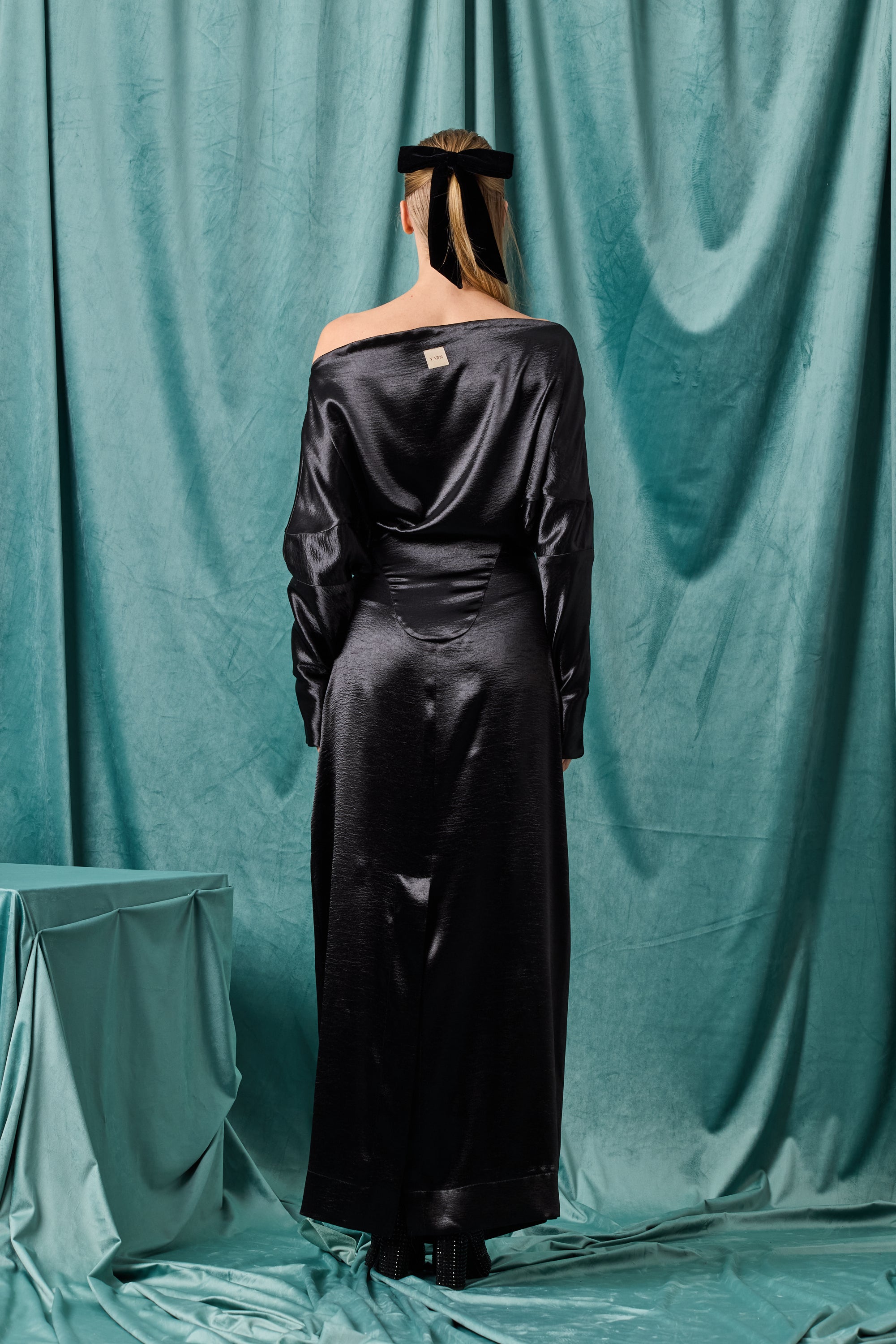 Silhouette Capsule  - Look 09