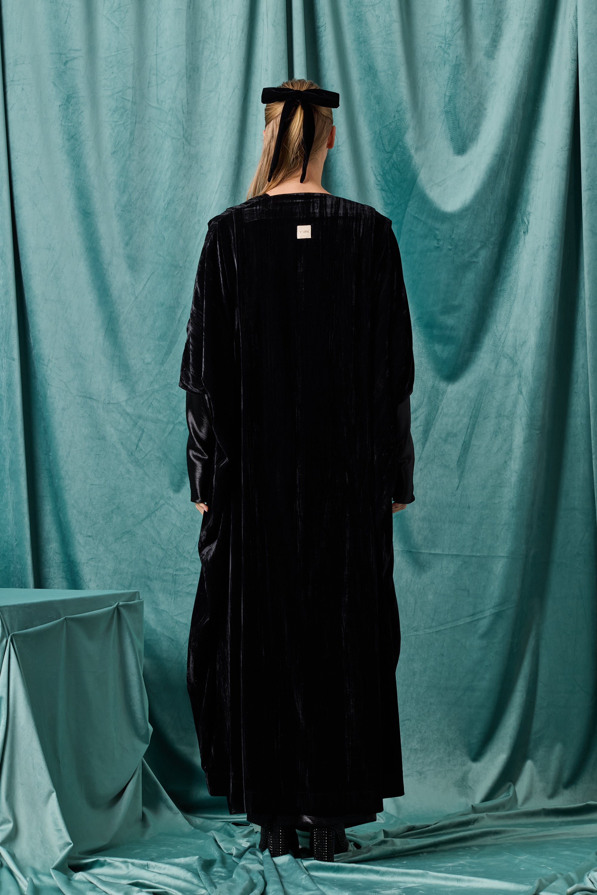 Silhouette Capsule  - Look 09
