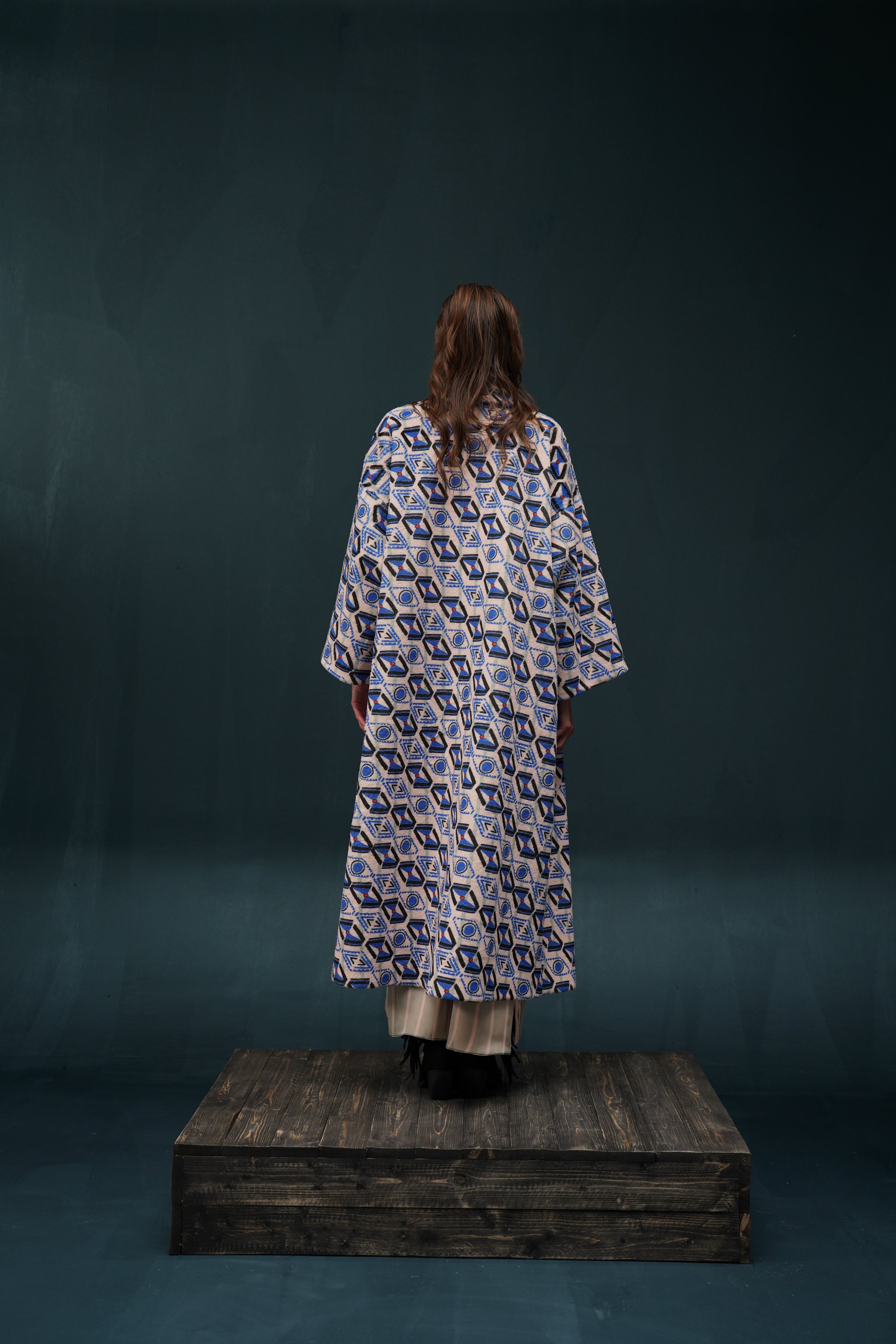 Bisht Heritage / LOOK 04