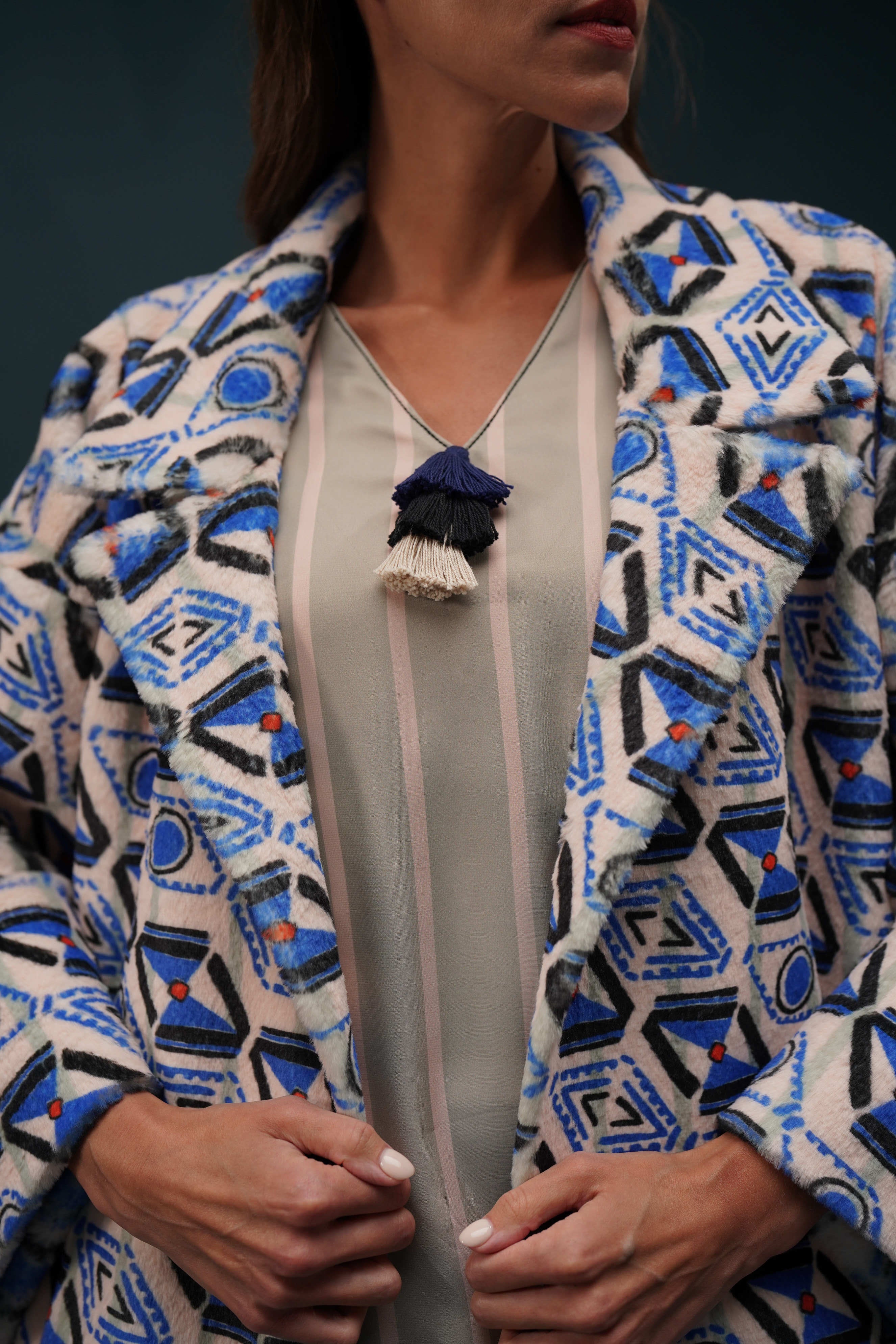 Bisht Heritage / LOOK 04