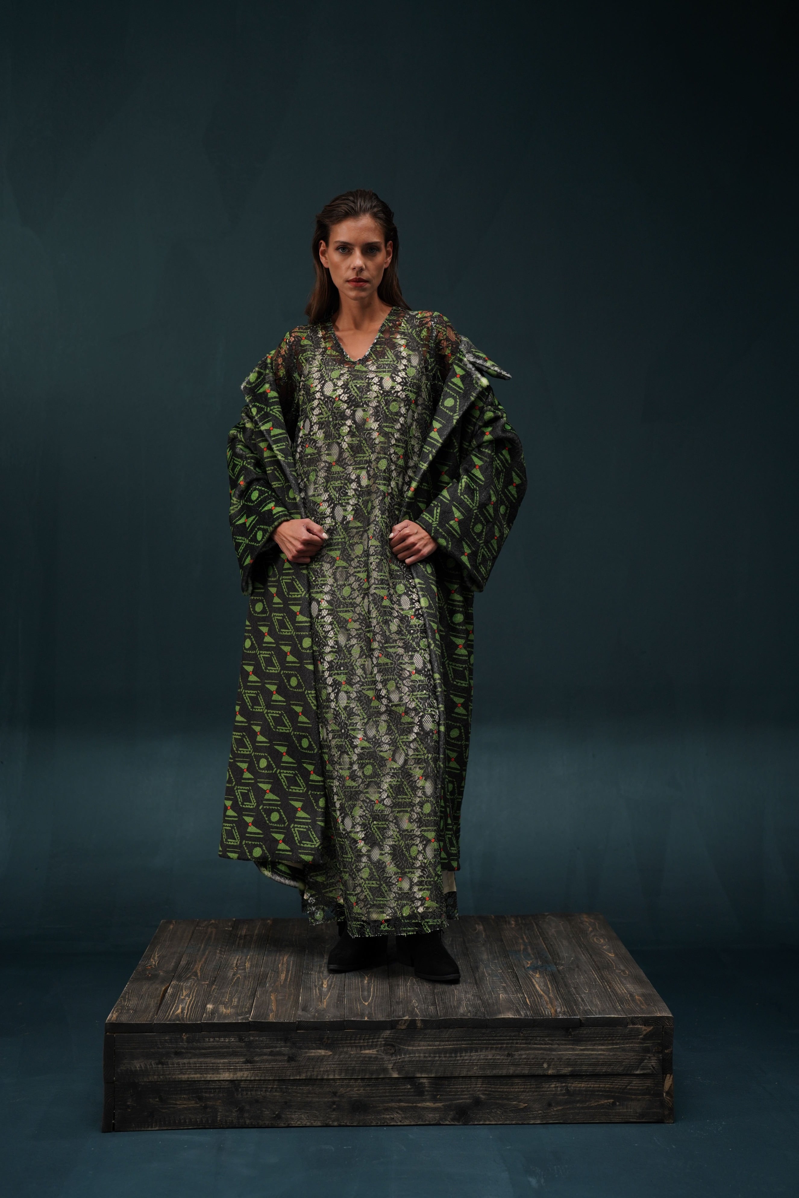 Bisht Heritage / LOOK 06