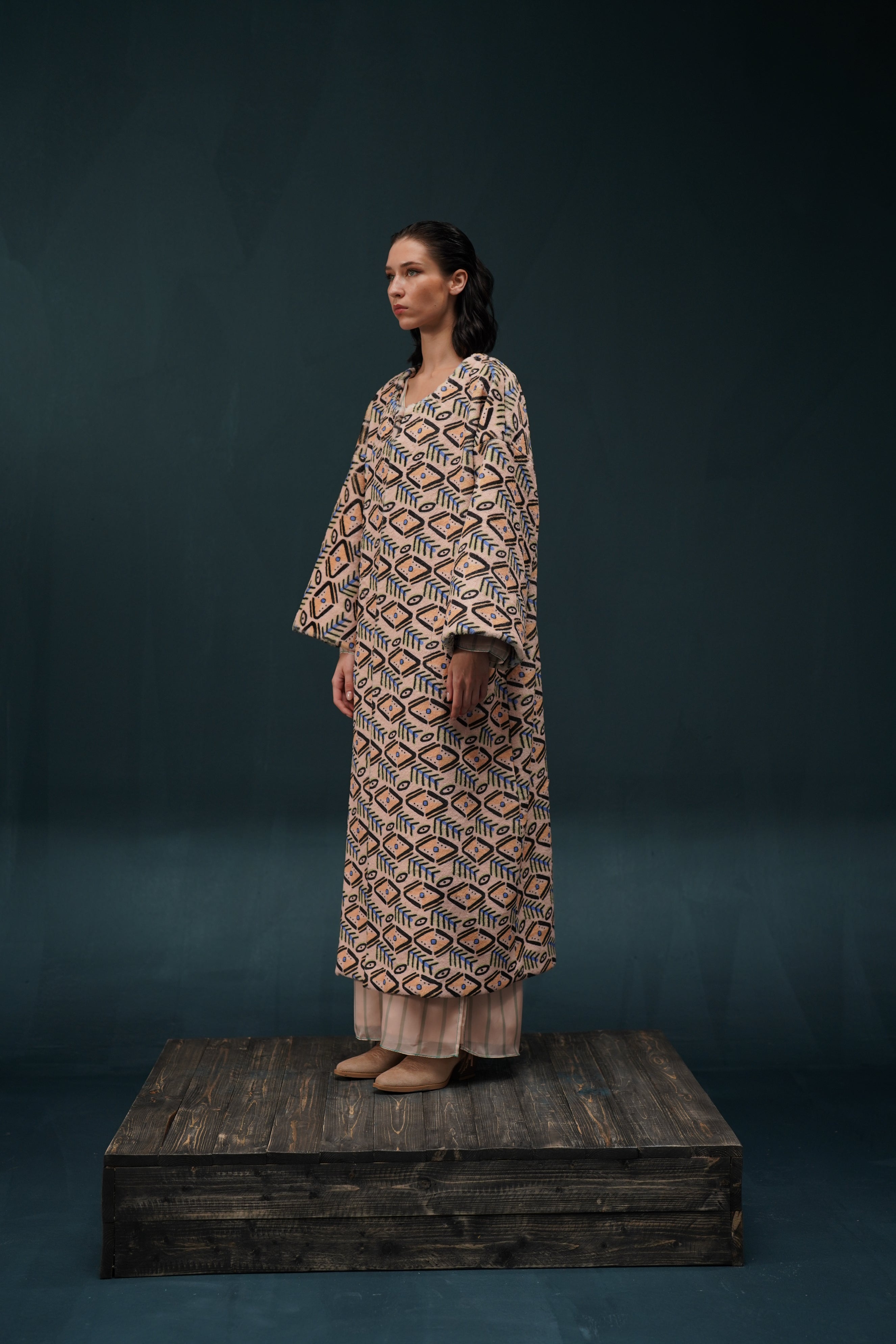 Bisht Heritage / LOOK 02