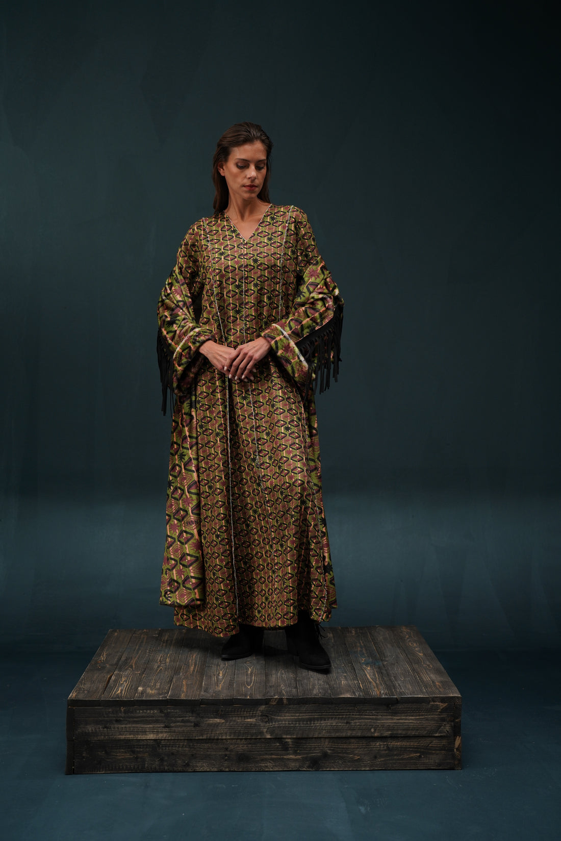 Bisht Heritage / LOOK 07