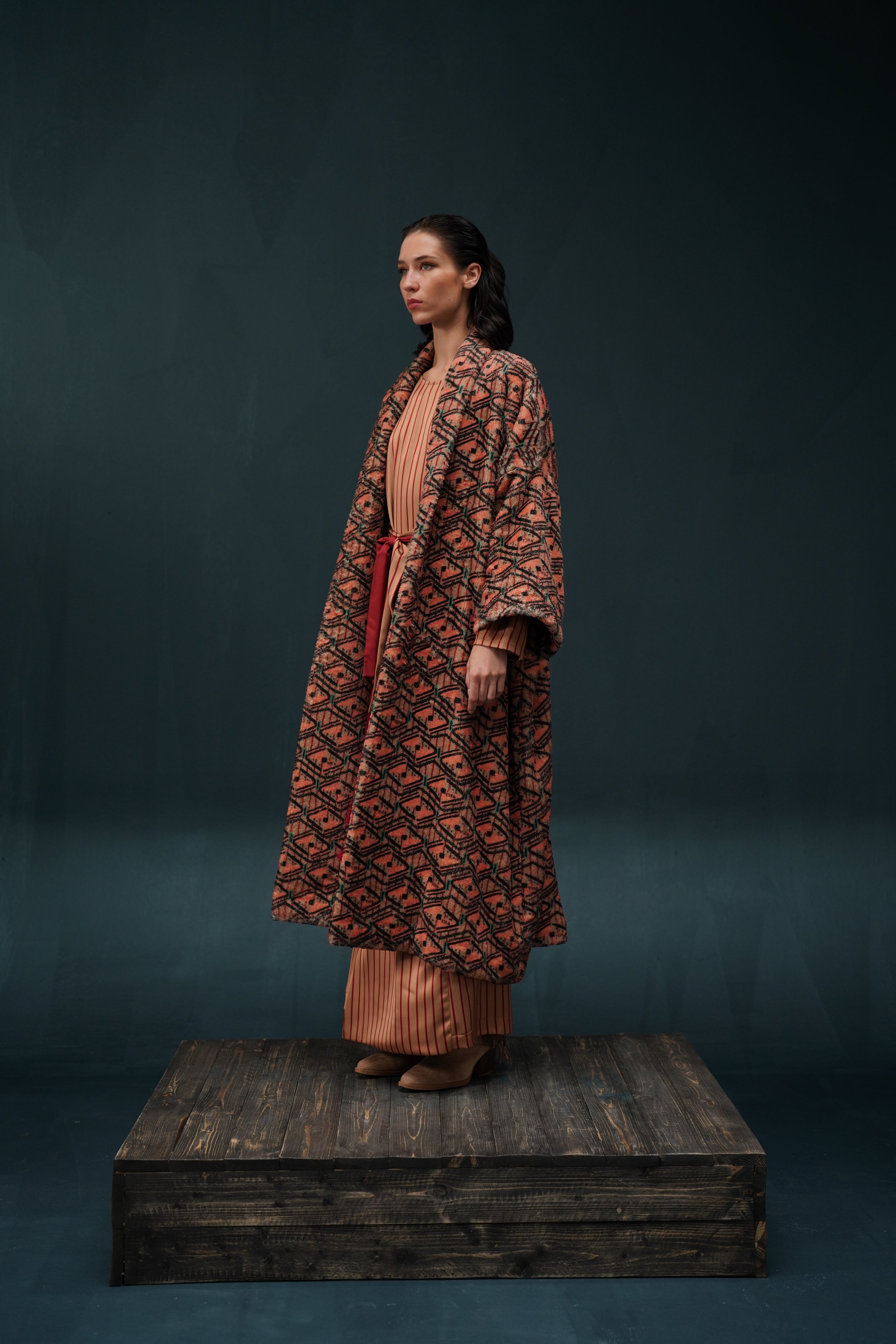 Bisht Heritage / LOOK 05