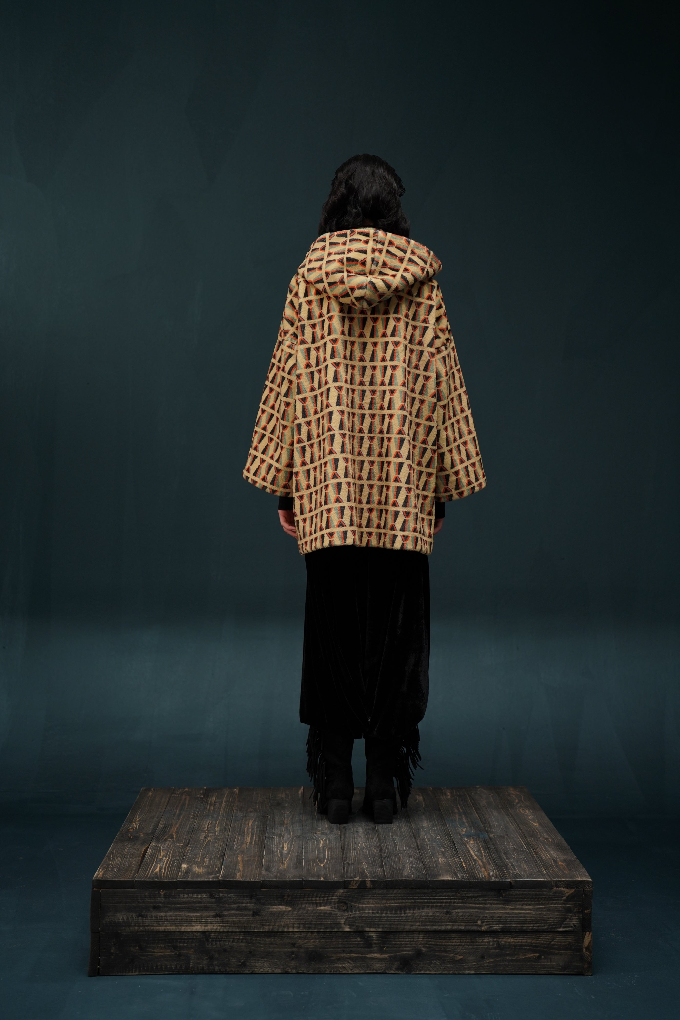 Bisht Heritage / LOOK 09