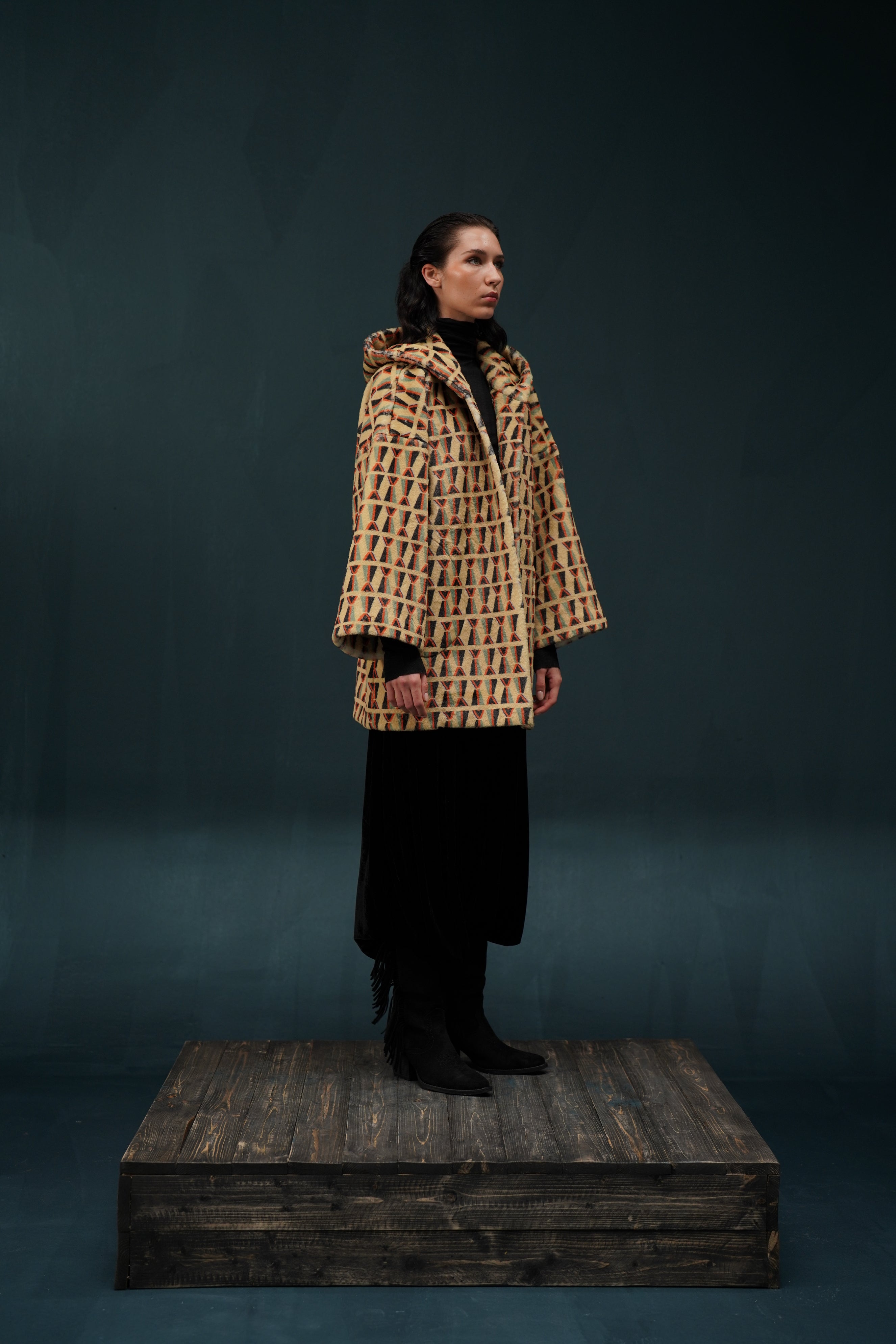 Bisht Heritage / LOOK 09