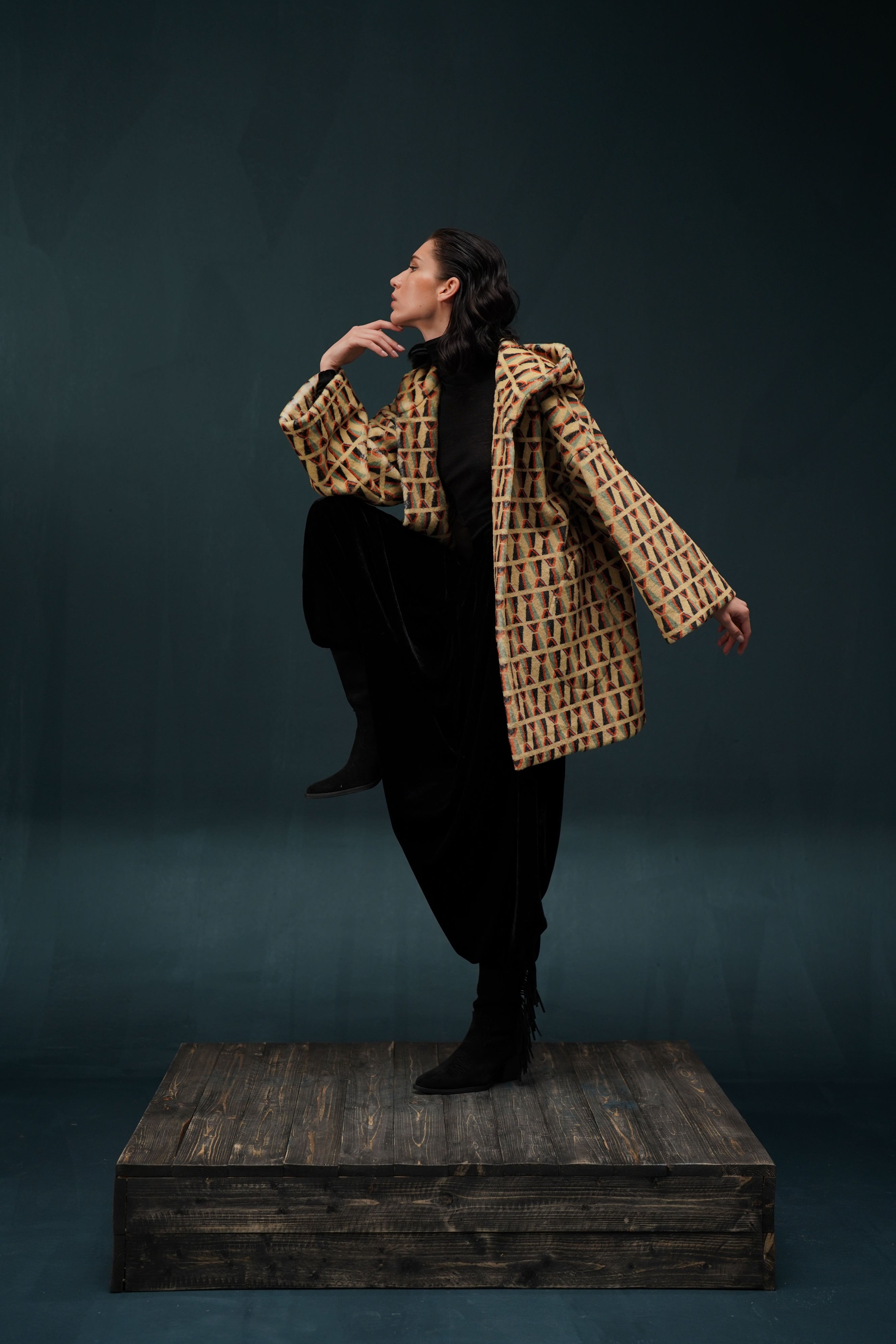 Bisht Heritage / LOOK 09