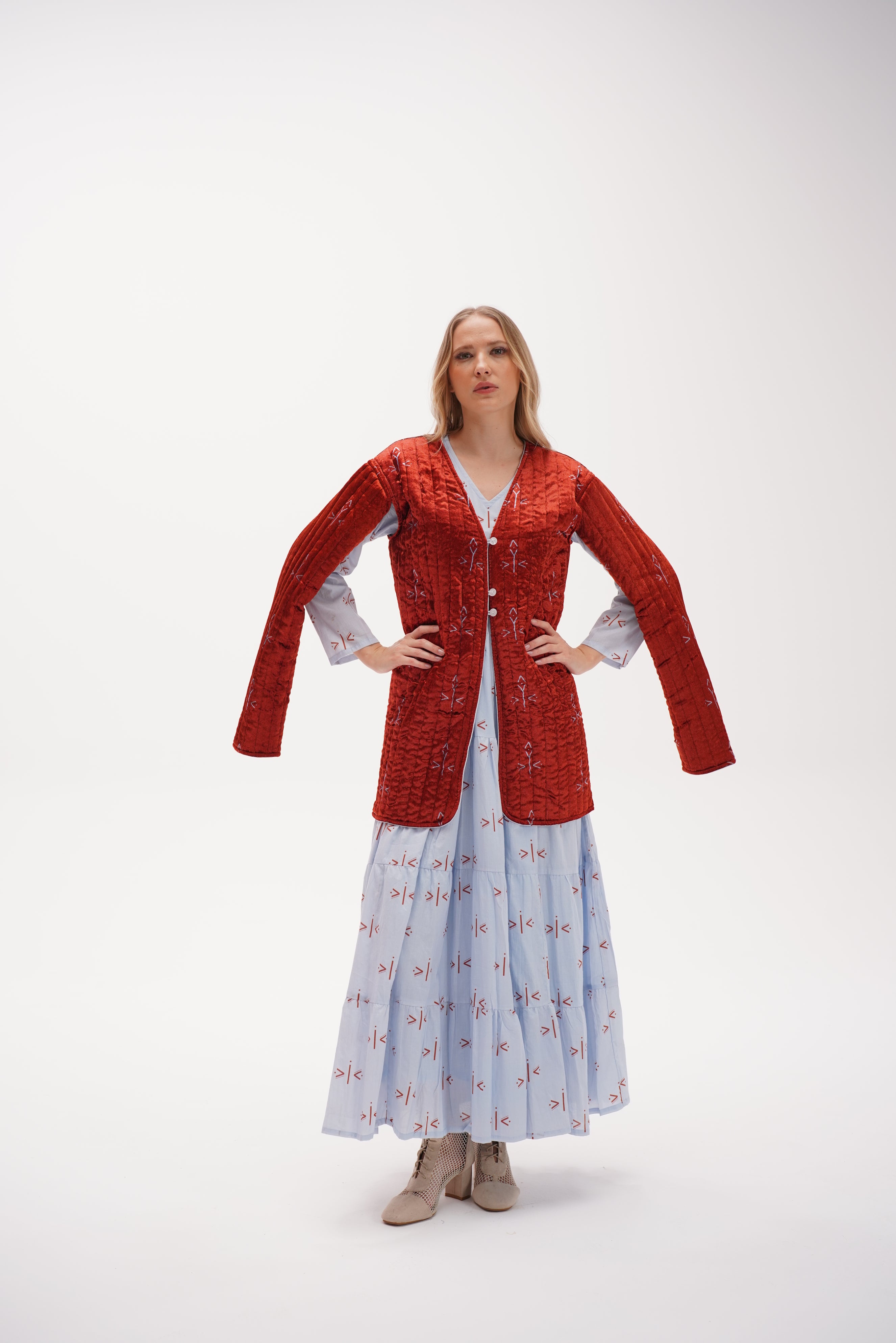 slider image slider_item_KtYqiT