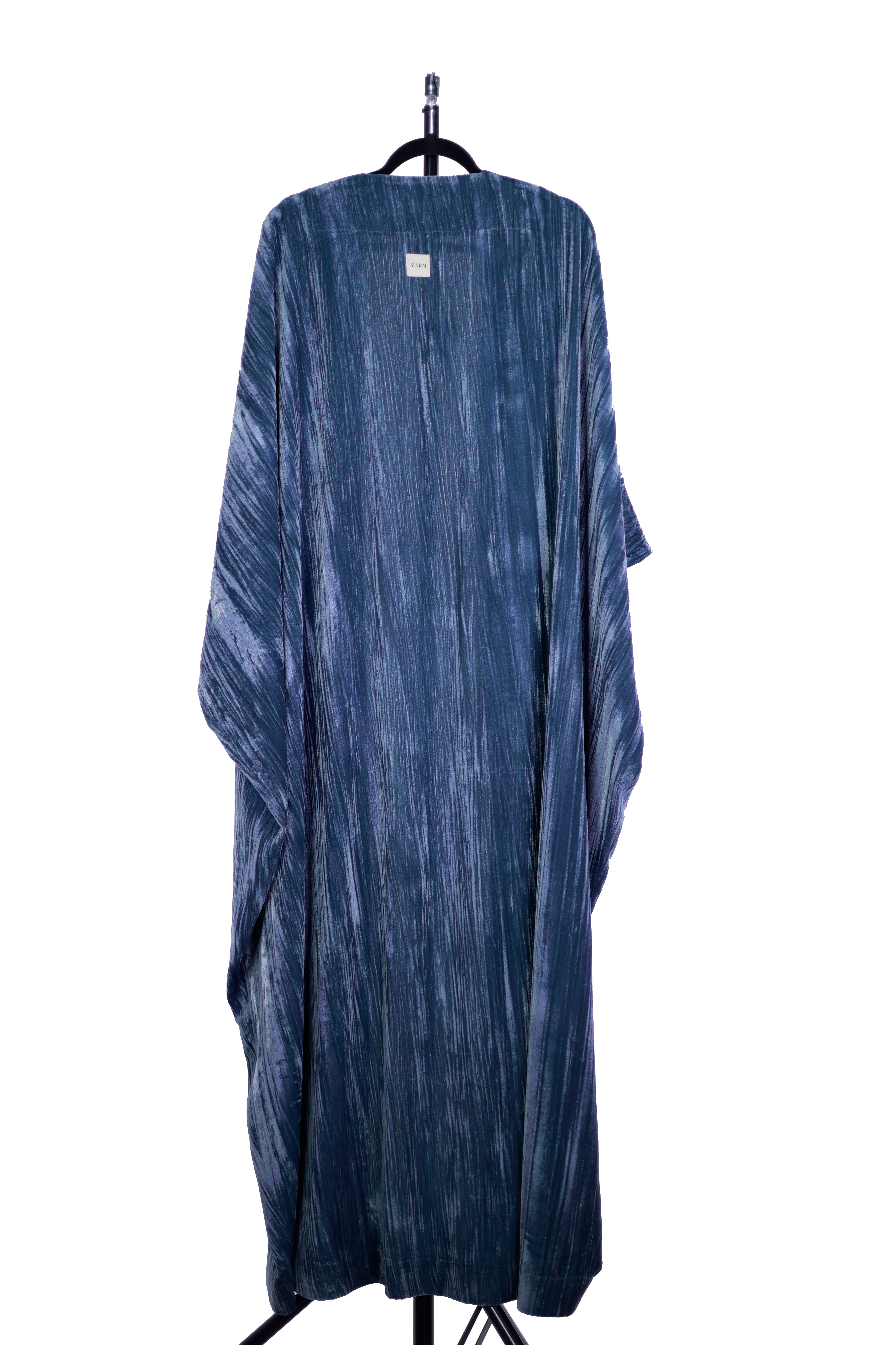 Silhouette Capsule - Look 06