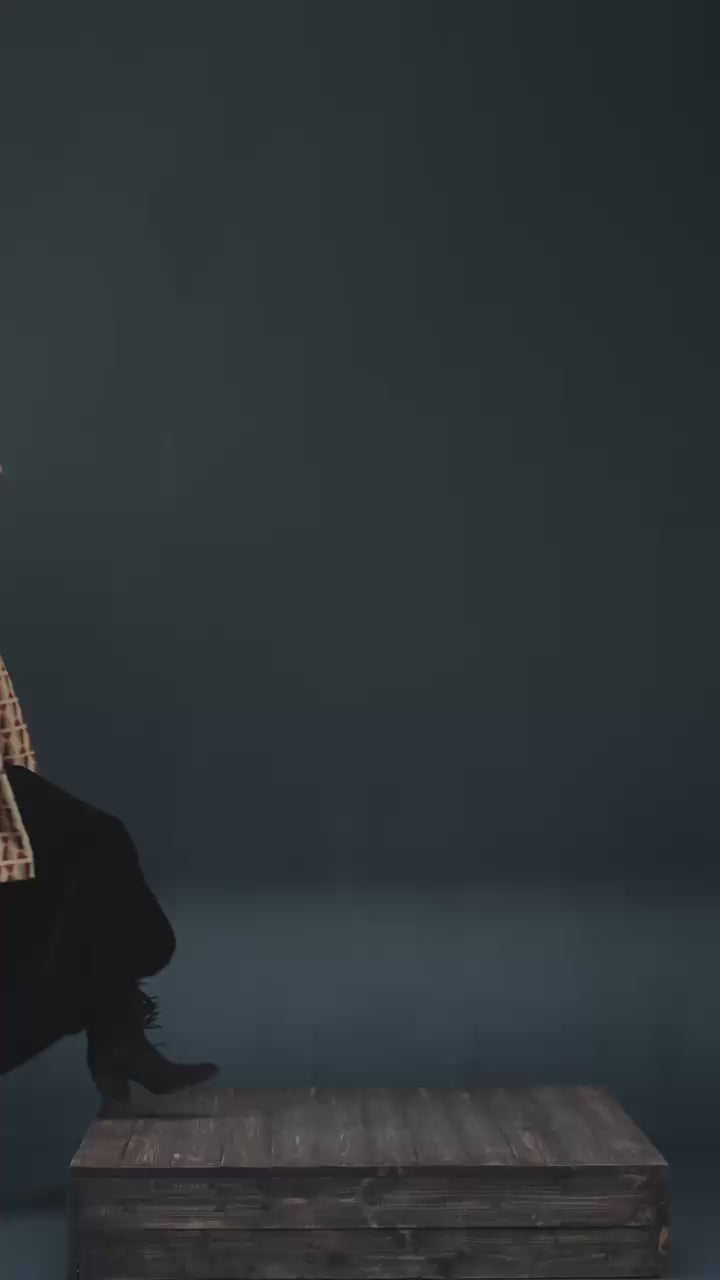 Bisht Heritage / LOOK 09